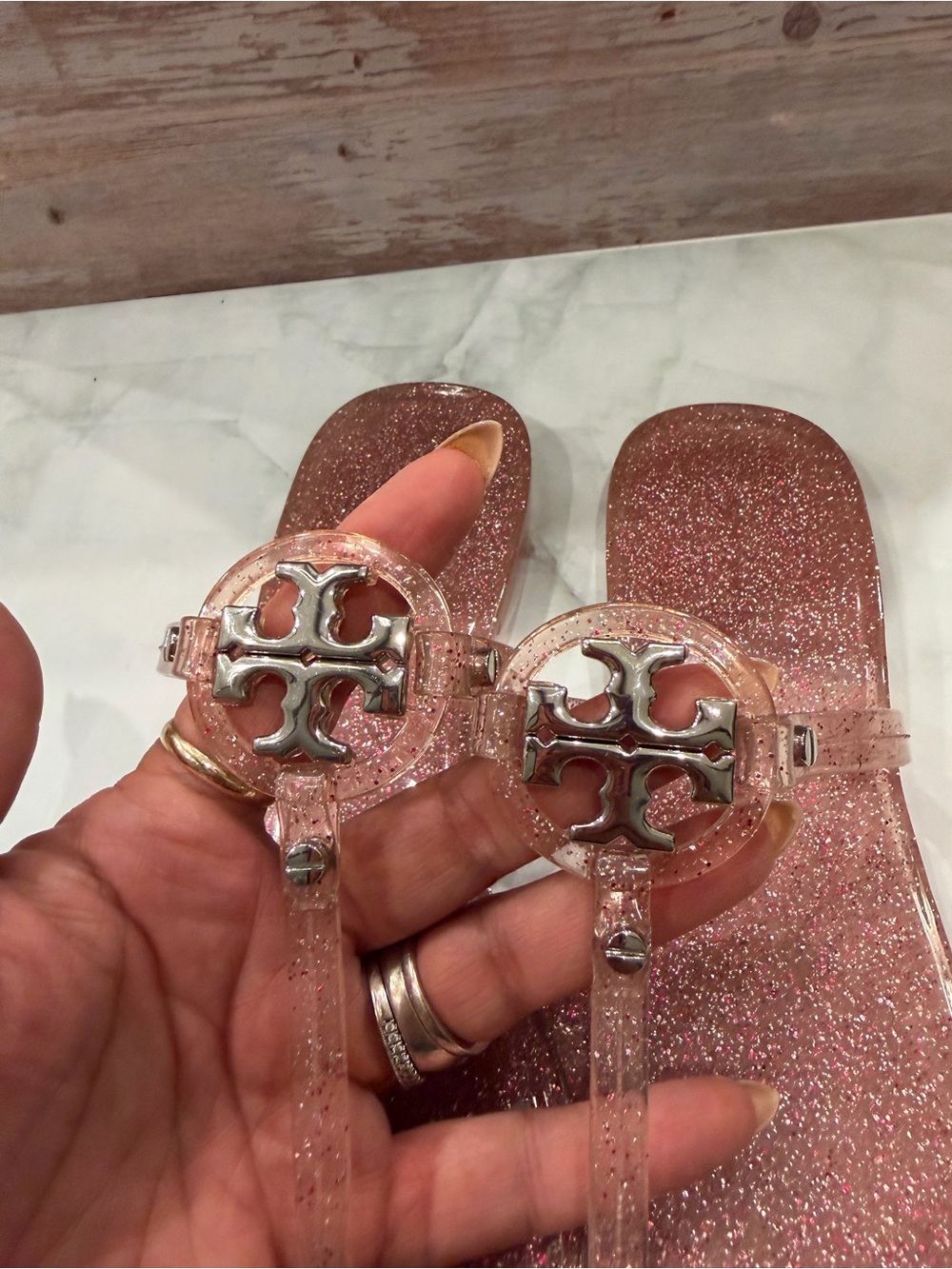 Tory Burch Glitter Jelly Thong Sandals in Pink - Picture 3 of 3